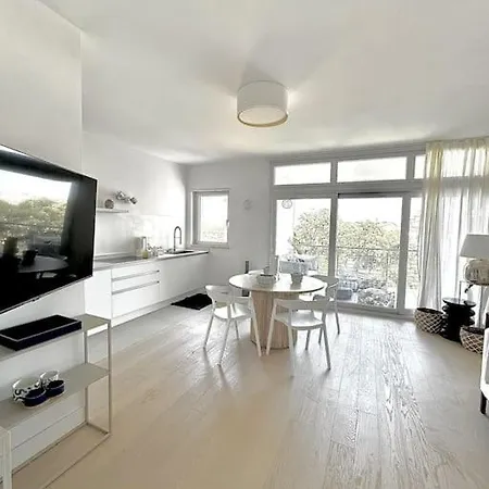 Aptments4 - Real Estate Solutions