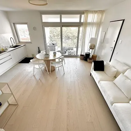 Aptments4 - Real Estate Solutions
