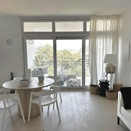 Aptments4 - Real Estate Solutions Όλμπια